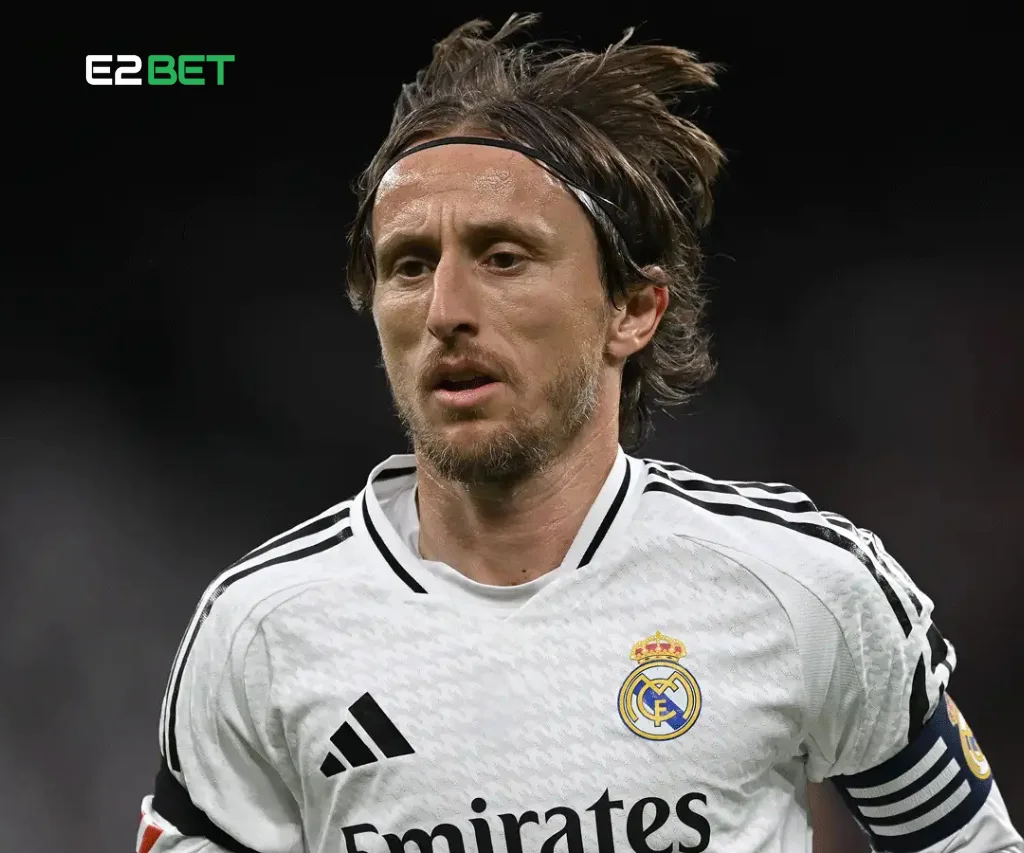 Modric Joins AC Milan: Legendary Transfer from Madrid